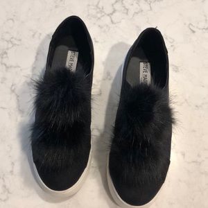 Steve Madden black Pom Pom sneakers size 6.5